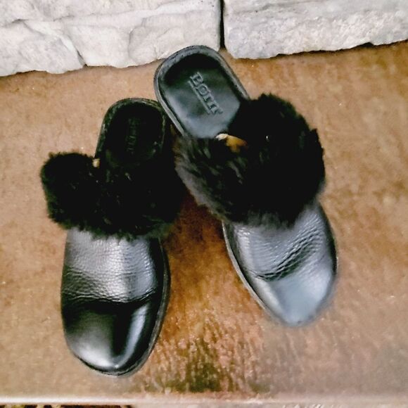 Born amazingly comfy black leather wedge clogs real fur trim - Picture 2 of 8